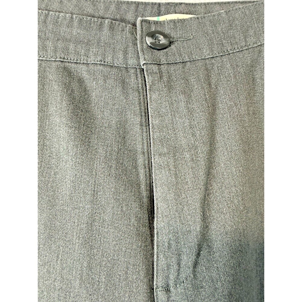 Lee Relaxed Fit Size 18L  Women's Gray Straight Leg Jeans (Inseam 33")